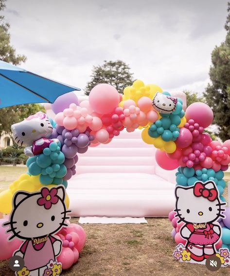 Sanrio Balloon Arch, Hello Kitty Rainbow Party, Hello Kitty Balloon Arch, Sanrio Party Decorations, Hello Kitty Balloon Garland, Sanrio Bday, Hello Kitty Balloon, Hello Kitty Baby Shower, Hello Kitty Birthday Theme