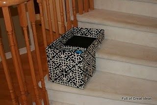 How to make a stair basket Stair Basket, Diy Staircase, Diy Stairs, Budget Organization, Stair Steps, Diy Basket, Organization Solutions, Duct Tape, Porch Ideas