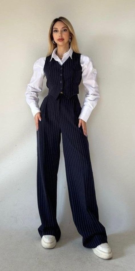 Wide Leg Pants And Vest Outfit, Customer Service Outfit, Modest Suits For Women, Women Ceo Outfit, Modest Summer Outfits Aesthetic Casual, Waist Coat Outfit Women, Ceo Outfit, Comfortable Aesthetic, Vest Outfits For Women