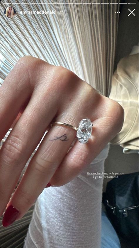 Dream Wedding Ring, Future Engagement Rings, Dream Wedding Ideas Dresses, Dream Engagement, Dream Engagement Rings, Classy Jewelry, Wedding Mood, Dreamy Wedding, Put A Ring On It