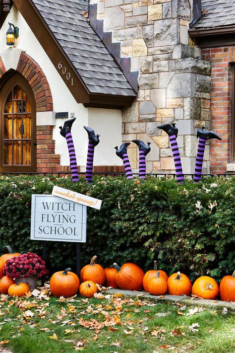 Witch Theme Yard Decorations, Witch Flying School Decor, Witch Flying School Halloween, Flying Witch Outdoor Decoration, Outdoor Halloween Yard Decorations, Witchy Outdoor Decor Halloween, Hocus Pocus House Decorations Outdoor, Witches Theme Decorations, Witch Flying School Sign