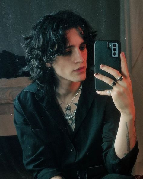 Edward (@edward.ironstone) • Instagram photos and videos Edward Ironstone, Pretty People Men, Goth Boys, Goth Men, Goth Guy, Goth Guys, Goth Hair, Goth Boy, Romantic Goth