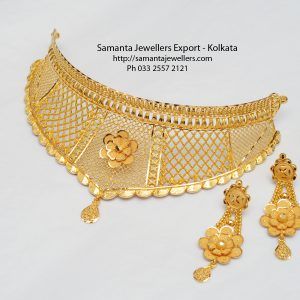 GOLD CHOKER DESIGNS | LATEST HANDMADE GOLD CHOKER NECKLACE | gOLD jEWELERY MANUFACTURER WHOLESALER EXPORTER KOLKATA INDIA| #GOLDNECKLACE #GOLDCHOKER #GOLDCHOKERNECKLACE #chokers #goldnecklace #bridaljewellery #lightweightjewellery #fancygold #lightweightjewellery #lightweightnecklace #chokernecklace #chokers #chokersets #wedding #weddingjewellery #weddingjewels Gold Neck Choker, Choker Necklace Designs Gold Indian, Gold Indian Bridal Jewelry, Gold Choker Necklace Designs, Chokers Gold, Jewellery Choker, Choker Sets, Simple Necklace Designs, Choker Necklace Online