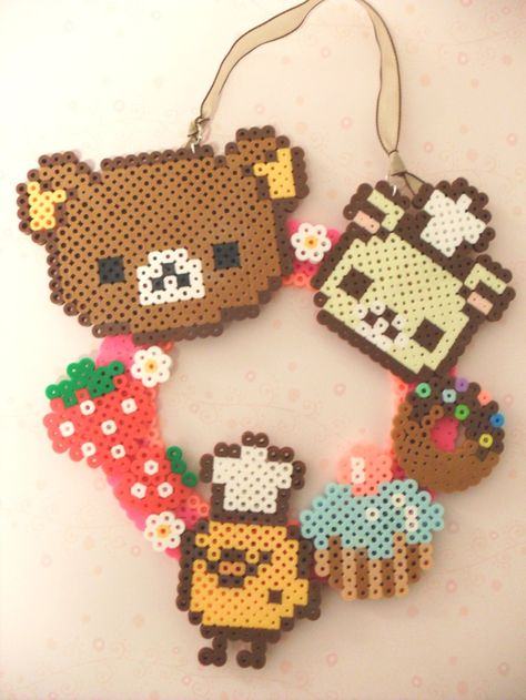 Rilakkuma wreath Kandi Perler, Perler Creations, Diy Perler Bead Crafts, Perler Crafts, Wall Wreath, Hama Bead, Hama Beads Patterns, Diy Perler Beads, Melting Beads