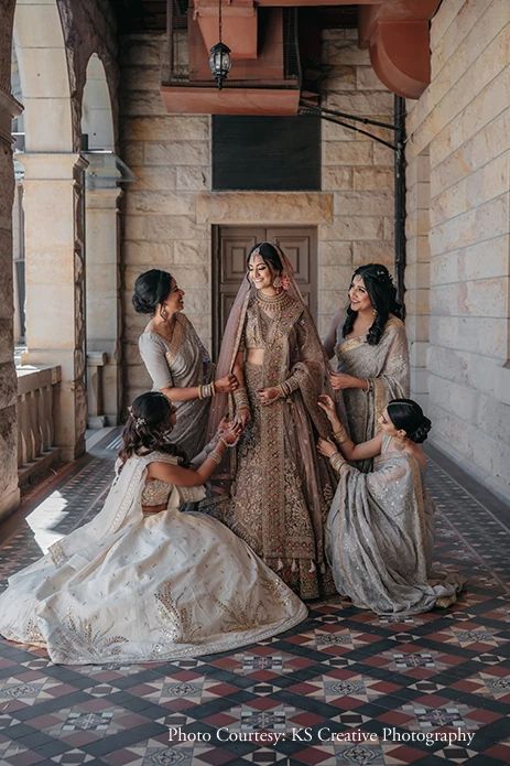 Nikaah Aesthetics, Bridesmaids Photoshoot, Bridesmaids Pictures, Bridesmaid Indian, Bride And Bridesmaid Pictures, Eid Quotes, Bridesmaid Poses, Bridesmaid Pictures, Bridesmaid Photoshoot