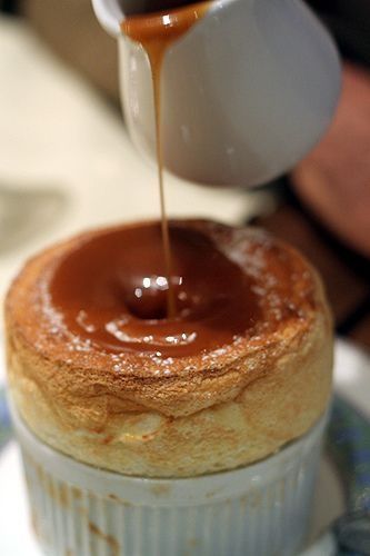 Salted Butter Caramel & Vanilla Soufflé at Le Violon d’Ingres, Paris | #souffle Vanilla Souffle, David Lebovitz, Souffle Recipes, Butter Caramel, French Desserts, Sweet Delights, Chrissy Teigen, Eat Dessert First, Back To Nature