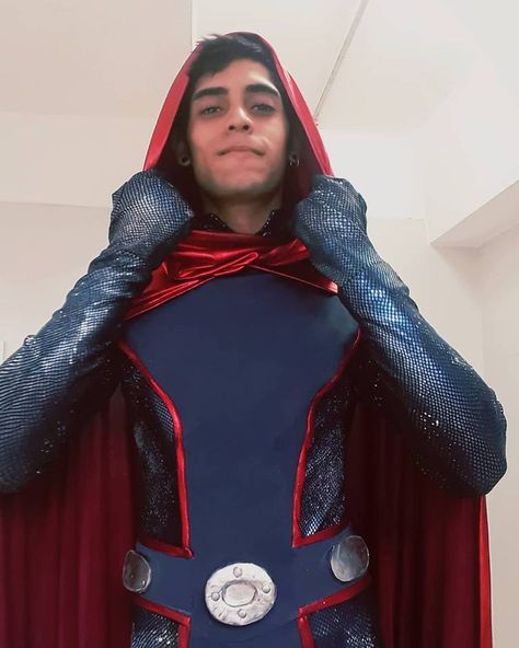 Wiccan Costume Marvel, Wiccan Costume, Wiccan Halloween, Billy Maximoff, Wiccan Marvel, Marvel Halloween Costumes, Billy Kaplan, Scarlet Witch Costume, Marvel Cartoons