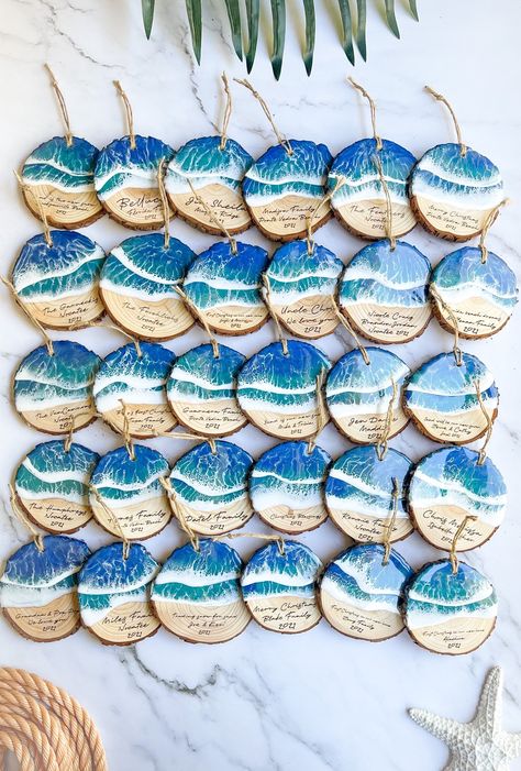 ☀️Yearly family Christmas ornament☀️Keepsake of a favorite beach destination☀️Memory of Baby’s first beach trip☀️Wedding favors in bulk☀️Engagement gifts☀️Honeymoon momento☀️Corporate gifts☀️Girls trip☀️Cruise momento☀️Family trip souvenir☀️Vacation Keepsake☀️World travelers keepsake☀️Tenant gifts☀️New home ornament☀️Ornament Exchange And so many more ways to personalize your ornaments!These rustic wood slices are handcrafted, made from epoxy with super frothy life like waves! Each piece comes w Tenant Gifts, Ocean Ornaments, Clean Wood, Coastal Theme, Beachy Christmas, Teacher Ornaments, Wood Slice Crafts, Ornament Exchange, Home Decor Wedding