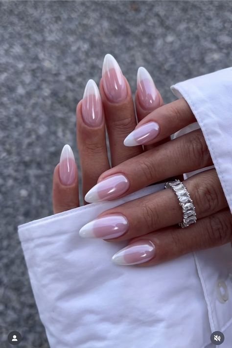 #nails#naildesign #nailsoftheday Bali Nails, Summery Nails, Classy Acrylic Nails, Makijaż Smokey Eye, Neutral Nails, Fire Nails, Classy Nails, Pretty Acrylic Nails, Chic Nails