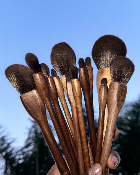 Eye makeup brushes