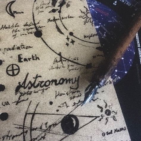 Baileecore Aesthetic, Aesthetic Constellations, Astronomy Wedding, Astronomy Aesthetic, Stars Astronomy, Wedding Space, Astronomy Facts, Ravenclaw Aesthetic, Astronomy Art