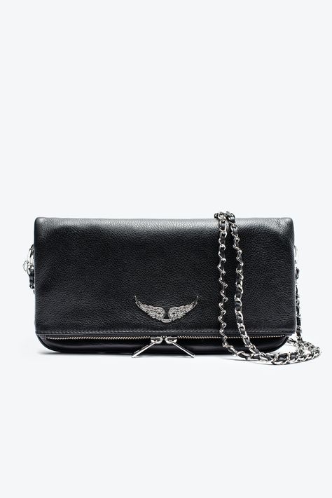 The iconic Rock clutch will take you seamlessly from day to evening. It features a double chain and leather strap, so you can choose to wear it across the body or on the shoulder. - Zadig&Voltaire Women’s Rock clutch in black leather - Worn on the shoulder or across the body - Removable chain - Adjustable and removable shoulder strap - Several compartments including a large, zipped interior compartment - Zipped pocket at the back - Zip closure - Flap with magnetic closure - Removabl Skor Sneakers, Leather Wear, Zadar, Stockholm Fashion, Double Chain, Zadig And Voltaire, Womens Purses, Leather Clutch, Metal Chain