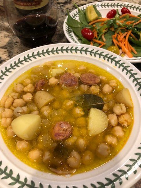 Cuban Garbanzo Bean Soup, Cuban Bean Soup, Spanish Garbanzo Bean Soup, Garbanzo Bean Soup Recipes, Canned Garbanzo Bean Recipes, Spanish Bean Soup Recipe, Spanish Soups, Spanish Bean Soup, Cuban Meals