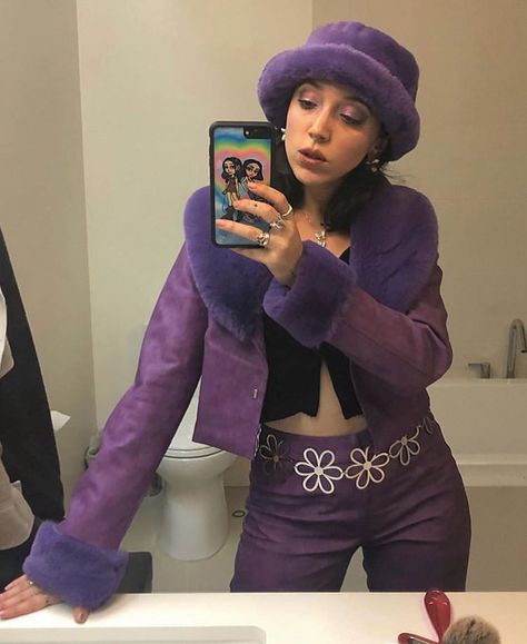 TUNNEL VISION on Instagram: “Angel @sydn4sty in the Daisy Chain Link Stainless Steel Belt from the shop! 😈 our #cybermonday sale is here — all vintage is now 50% off…” Shop Tunnel Vision, Purple Monochrome Outfit, Cybermonday Sale, Purple Outfit, Outfits 70s, Tunnel Vision, 70s Outfits, Monochrome Outfit, Purple Outfits