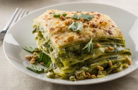 How to Make Lasagna - Guide on Eataly Magazine | Eataly Eataly Recipes, Italian Easter Recipes, Pesto Lasagna, Nyc Streets, Lasagna Pasta, Lasagna Recipe, Cured Meats, March 20, Daily Meals