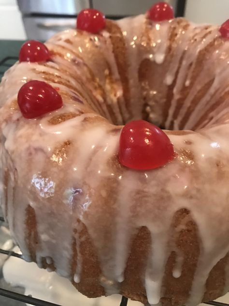 Shirley Temple Cake, Baking Date, Sweet Muffins, Sweet Muffin, Shirley Temple, White Cake, Sweet Sweet, Bundt Cake, Pound Cake