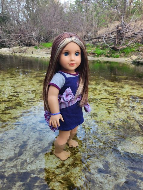 American Girl Doll Photoshoots, American Girl Doll Aesthetic, America Girl, Baby Doll Toys, Doll Aesthetic, American Dolls, American Doll Clothes, American Girl Dolls, Nerd Girl