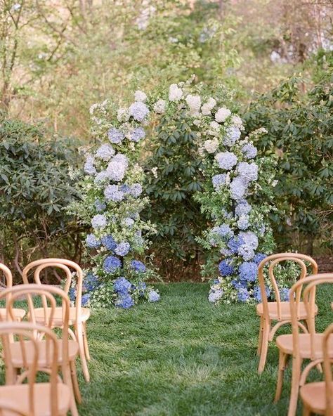 White Wedding Inspiration, Blue Hydrangea Wedding, Baby Blue Weddings, Coast Photography, Blue And White Wedding, Blue White Weddings, Blue Hydrangeas, Hydrangeas Wedding, Something Blue Wedding