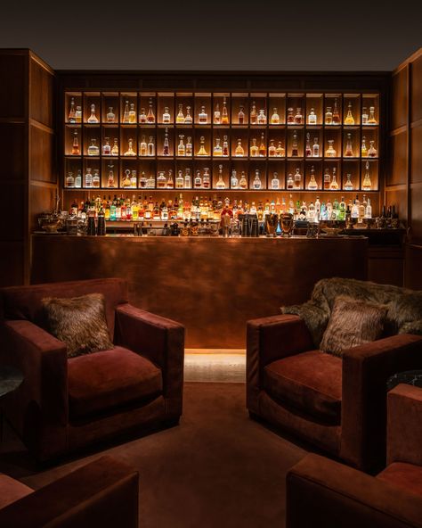 Joe Thomas — Madrid EDITION Bar Lounge Room, Bar Lounge Design, Speakeasy Decor, Whiskey Lounge, Whiskey Room, Architecture Restaurant, Speakeasy Bar, Home Bar Rooms, Home Pub