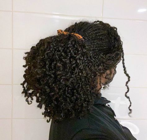 Cabello Afro Natural, Quick Natural Hair Styles, Natural Hair Twists, Girls Natural Hairstyles, Mini Twists, Pelo Afro, Protective Hairstyles Braids, Natural Curls Hairstyles, 4c Hair