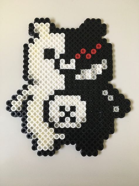 Anime Pearler Beads Patterns, Jjk Perler Beads, Perler Bead Anime, Peeler Bead Bookmark, Kuromi Perler Beads, Jujutsu Kaisen Perler Bead Patterns, Perler Beads Danganronpa, Tbhk Perler Beads, Danganronpa Perler