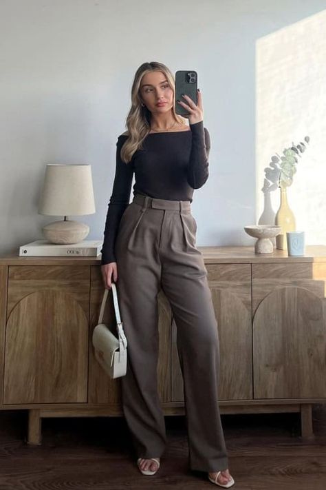 23 Chic Fall Work Outfits & Business Casual Outfits for Autumn Casual Outfits For Autumn, Buisness Casual Outfits, Casual Chic Style Winter, Fall Business Outfits, Work Outfits Business Casual, Buisness Casual Women, Business Chic Outfits, Outfits For Autumn, Business Casual Outfits Winter