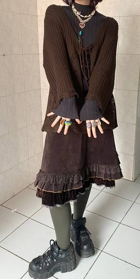 thrifting,witchcore, fairycore, hippie, boho, earth core, naturecore, green top, velvet trousers, nails, burgundy, vintage, grunge, aesthetic, style, ootd, outfit, jewelry, women fashion, male fashion, alternative style, outfits, outfit,  inspo, ideas, alternative, aesthetic, adventurecore, apocalypsecore, vibe, teen, teenager, university outfit, converse, atmosphere, fit, scene, secondhand, brown, green, grey, rings, crystals, magical, Ren fair, Renaissance fair, blouse, antique grunge Grunge Woman Outfits, Grunge Brown Outfit, Medieval Core Outfits, Grunge Colorful Outfit, Antique Grunge Aesthetic Outfit, Middle Earth Outfits, Flared Leg Warmers Outfit, Forestpunk Outfits, Yaelokre Outfit Ideas