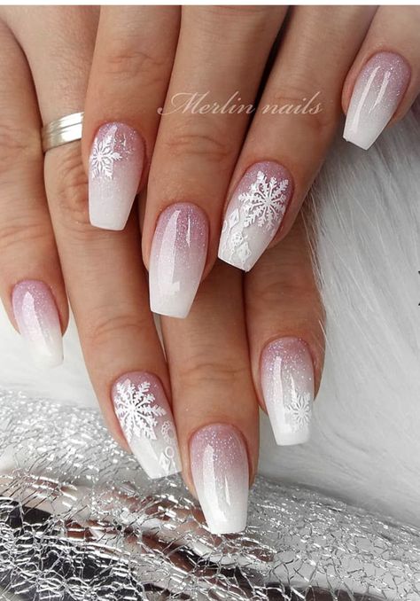 Ombre Nail Art, Ombre Nail, Christmas Nails Easy, Cute Christmas Nails, Nail Design Inspiration, Christmas Nail Art Designs, Nail Art Ombre, Christmas Nails Acrylic, Winter Nail Art