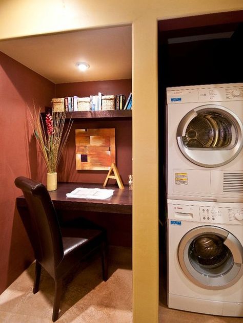 A surprisingly common companion to the laundry room is the home office. Designer Amy Bubier created a built-in desk nook on the other side of the concealed washer/dryer. Desk Spaces, Laundry Office, Craft Office, Tiny Office, Wash Room, Basement Laundry Room, Retirement House, Basement Laundry, Desk Area