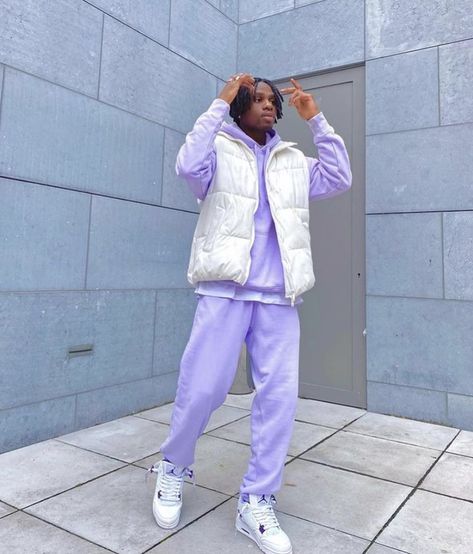 Outfit Homme Aesthetic, Purple Fits Streetwear, Purple Fits Aesthetic Men, Outfit Streetwear Boy, Lavender Outfit Men, Purple Men Outfit, Purple Streetwear Outfit, Purple Mens Outfits, Purple Outfits Men