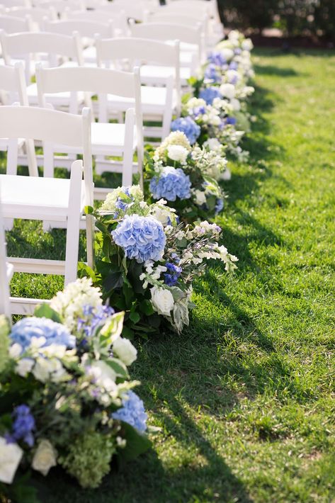 Flower Aisle Runner, Wedding Florals Ceremony, Pale Blue Wedding, Wedding Aisle Outdoor, Baby Blue Weddings, Summer Wedding Ceremony, Blue White Weddings, Ceremony Aisle, Blue And White Flowers