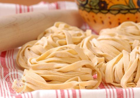 Grain Free Pasta, Paleo Pasta, Pasta Dough Recipes, Potato Noodles, Homemade Noodles, Pasta Dough, Grain Free Recipes, Gluten Free Pasta, Idee Pasto Sano