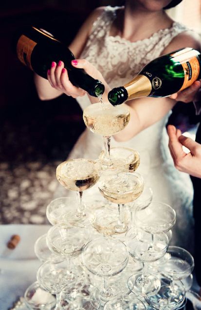 New Years Wedding, Nye Wedding, New Years Eve Weddings, Great Gatsby Party, Champagne Tower, Gatsby Wedding, Bridal Musings, Champagne Wedding, The Great Gatsby