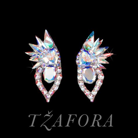 "Wild Yonder" - Swarovski ballroom earrings. Ballroom dance jewelry, ballroom dance dancesport accessories. www.tzafora.com Copyright ©️️️️️️️ 2017 Tzafora. Line Dance Outfit, Latin Jewelry, Ballroom Necklace, Ballroom Jewelry, Dance Earrings, Dance Ballroom, Dance Jewelry, Dance Outfit, Jewellery Sketches