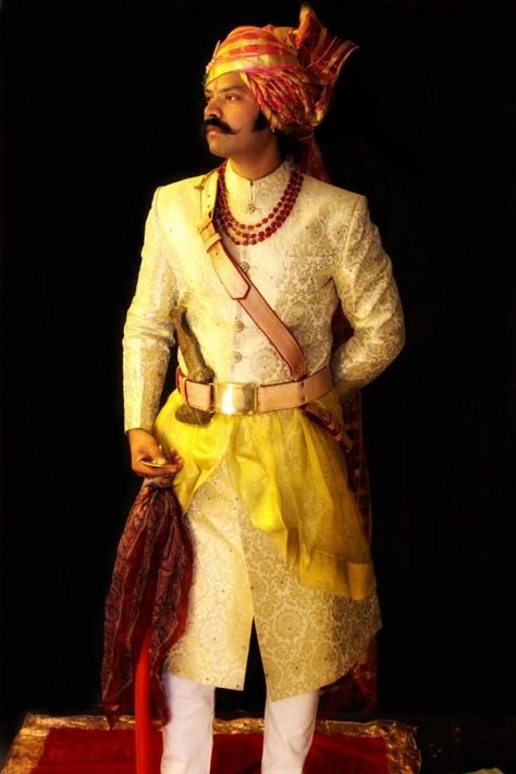 Pictures from Rajput Provinces of India. Pictures of Maharajas, Kings, Princes and Royals on India (Page 1) : Rajput Provinces of India Rajput Wedding Dress, Wedding Dresses Men, Rajput Wedding, Punjabi Wedding Dress, Rajasthani Bride, Indian Wedding Clothes For Men, Royal Houses, Sherwani For Men Wedding, Groom Dress Men