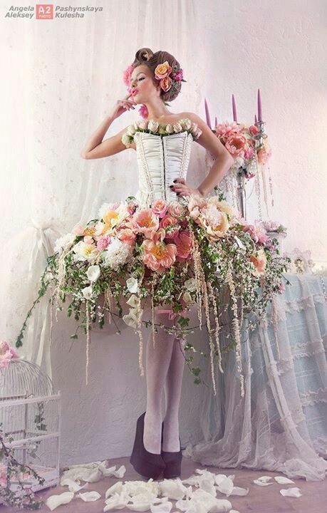 . Vestidos Color Pastel, Long Stem Flowers, Moda Floral, Hijau Mint, Pastel Dress, Idee Cosplay, Bohemian Skirt, Deco Floral, Fairy Costume