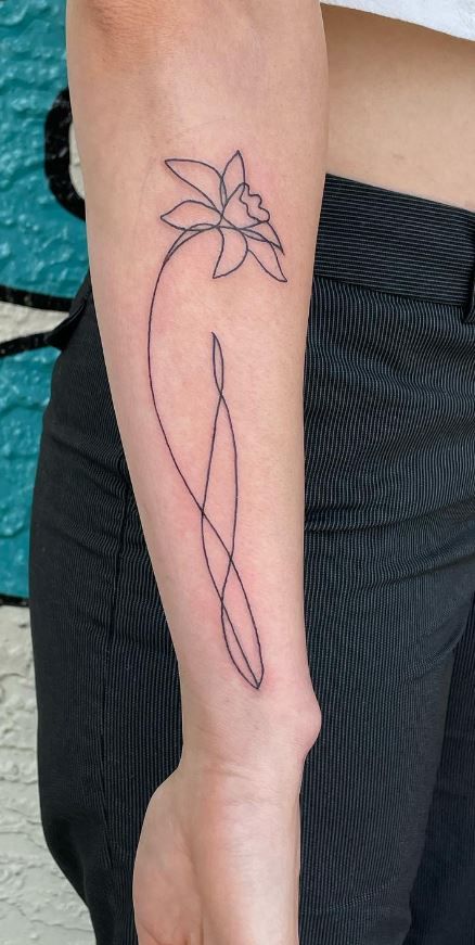 Daffodil Tattoo Leg, Single Line Daffodil Tattoo, Daffodil And Jonquil Tattoo, Daffodil Spine Tattoo, Daphodil Tattoo, Daphodil Flower, Fine Line Daffodil Tattoo, Tattoos Daffodil, March Birth Flower Tattoo Daffodils