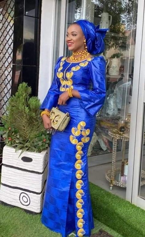 Traditional African Clothing, African Fabric Dress, Long African Dresses, Half Up Half Down Hairstyles, Short African Dresses, Best African Dresses, Beautiful Days, African Fashion Skirts, African Dresses Modern