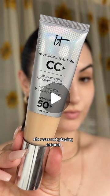 Applying It Cosmetics Cc Cream, Cc Cream Makeup Look Tutorial, It Cc Cream Swatches, Cc Cream It Cosmetics, How To Apply Cc Cream Makeup Tutorials, Makeup With Cc Cream, Cc Cream Makeup Look, It Cosmetics Cc Cream Swatches, It Cc Cream