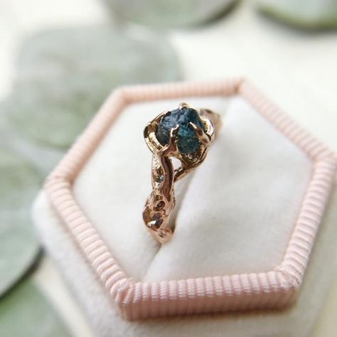 28 Most Unique Earthy Engagement Rings | Emmaline Bride Wedding Blog Hippy Rings Engagement, Earthy Engagement Rings, Earthy Rings, Gold Twig Ring, Engagement Ring Alternative, Montana Sapphire Engagement, Montana Sapphire Engagement Ring, Classic Diamond Ring, Nature Engagement Ring