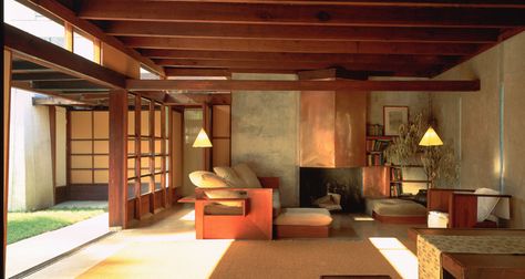 Schindler House, West Hollywood. One of my favorite places to visit in L.A. Rough hewn materials, color, light, form. Schindler House, Bryce Canyon, Architect House, Home Modern, Joshua Tree, West Hollywood, Art And Architecture, Palm Springs, Interior Architecture