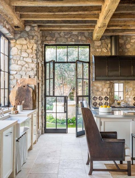 Rustic Mediterranean Style Dream Home-OZ Architects-11-1 Kindesign French Country Cottage Kitchen, Dapur Rustic, French Country Cottage Decor, Interior Dapur, Country Cottage Kitchen, Rustic French Country, Country Kitchen Designs, French Country Kitchens, Country Cottage Decor