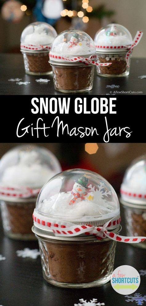 Need a cute homemade Christmas gift idea? Check out these crazy simple Snow Globe Gift Mason Jars! A super easy diy idea Mason Jar Toppers, Snow Globe Mason Jar, Jar Toppers, Homemade Snow, Homemade Christmas Gift, Globe Gift, Diy Snow, Gifts Homemade, Mason Jar Gifts