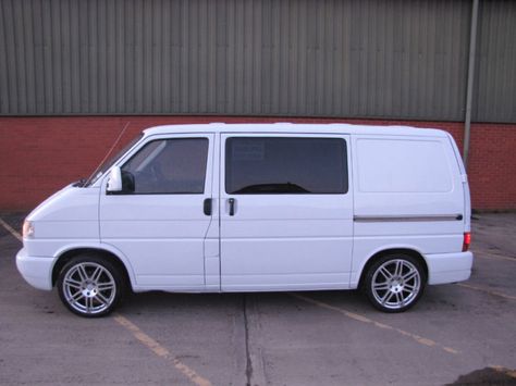 Van Volkswagen, Volkswagen T4, White Van, Vans White, Vw T4, Dog Bath, White Vans, Short Story, Volkswagen