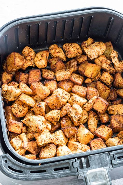 Airfryer Chicken Healthy, Airfryer Chicken And Potatoes, Air Fryer Chicken Potatoes, Air Fryer Chicken And Potatoes, Chicken And Potatoes Dinner, Airfryer Meals, Potatoes In Air Fryer, Potatoes Dinner, Chicken Main Dish Recipes