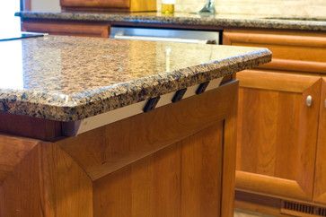 Home Ideas: Angle Power Strip on Kitchen Island Timberframe Kitchen, Kitchen Island Outlets, Island Outlets, Under Cabinet Outlets, Kitchen Outlets, Kitchen Counter Top, Home Entertainment Centers, Kitchen Lights, Remodeling Kitchen