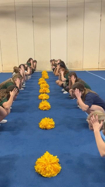 Team Building Cheerleading, Cheerleading Team Building Activities, Fun Games For Cheer Practice, Cheerleading Games Team Building, Cheer Team Building Games, Cheer Team Activities, Cheerleading Team Bonding Activities, Cheer Sleepover Ideas, Team Bonding Games Cheerleading