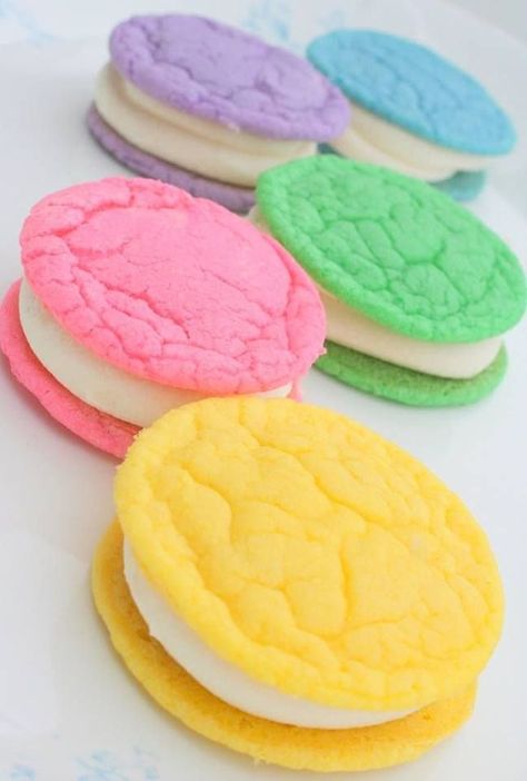 50+ Rainbow Treats | Lil' Luna | Bloglovin’ Sugar Cookies With Buttercream Frosting, Cookies With Buttercream Frosting, Colorful Cookies, Rainbow Treats, Festive Cookies, Buttercream Filling, Hello Sweetie, Dessert Aux Fruits, Filled Cookies