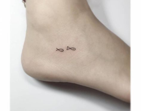 Small Fish Tattoos, Toe Tattoos, Fish Symbol, Symbol Tattoos, Line Art Tattoos, Small Fish, Art Tattoos, Symbolic Tattoos, Mini Tattoos