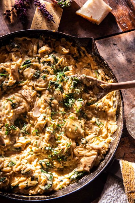 25 Minute Spinach and Artichoke Chicken Orzo | halfbakedharvest.com Orzo Dinner, Spinach And Artichoke Chicken, Spinach Pasta Bake, Half Baked Harvest Recipes, Spinach Artichoke Chicken, Chicken Orzo, Artichoke Chicken, One Skillet Meals, Chicken With Olives